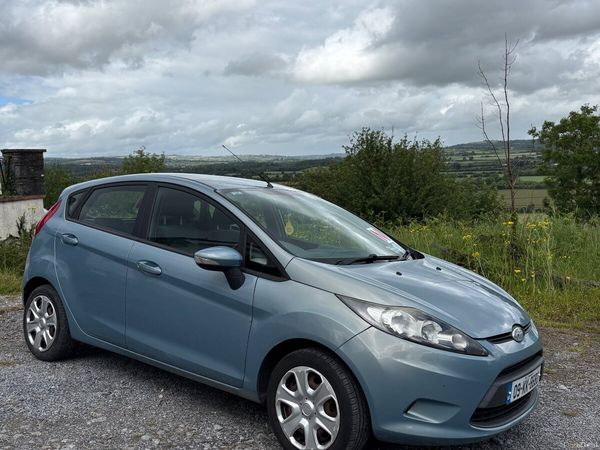 Ford Fiesta Hatchback, Petrol, 2009, Blue