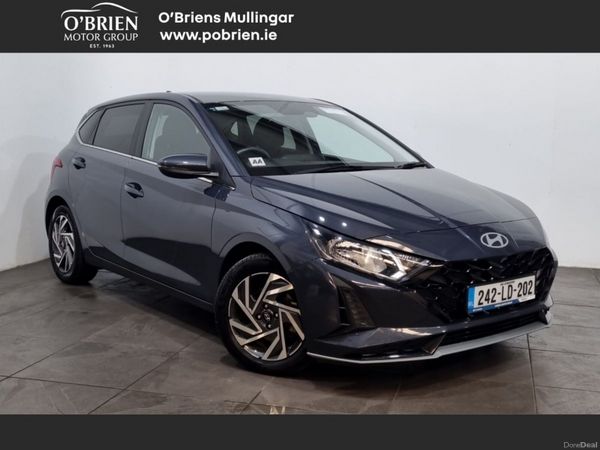 Hyundai i20 Hatchback, Petrol, 2024, Grey