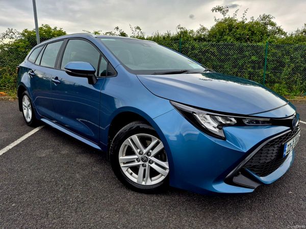 Toyota Corolla Estate/Jeep, Petrol Hybrid, 2022, Blue