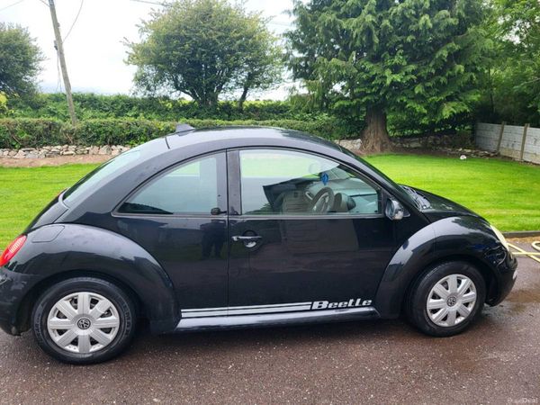 Volkswagen Beetle Hatchback, Petrol, 2004, Black
