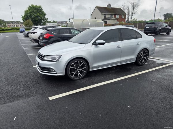 Volkswagen Jetta Saloon, Diesel, 2015, Silver