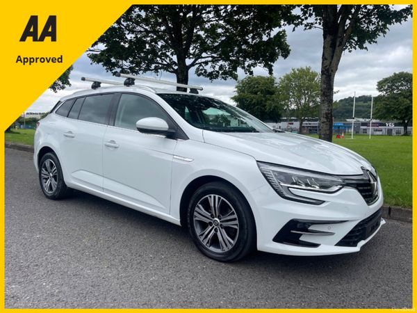 Renault Megane Estate, Diesel, 2022, White