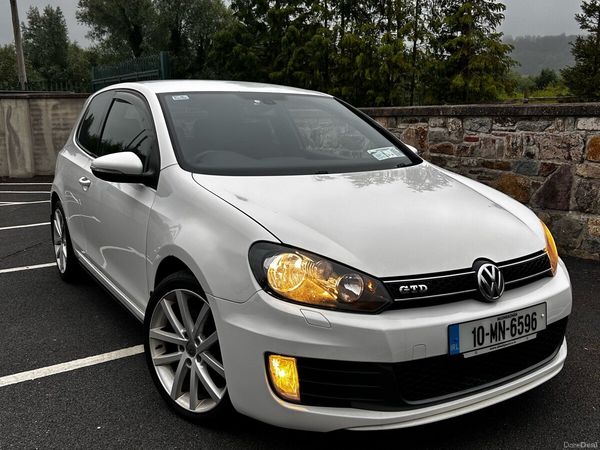 Volkswagen Golf Hatchback, Diesel, 2010, White