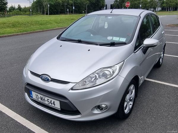 Ford Fiesta Hatchback, Petrol, 2010, Silver