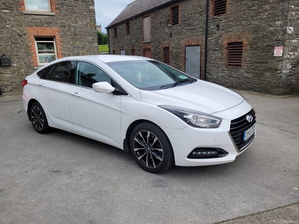 Hyundai i40 Saloon, Diesel, 2017, White