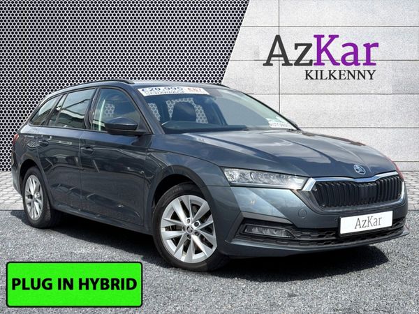 Skoda Octavia Estate, Petrol, 2022, Grey