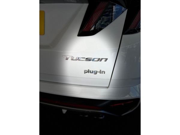 Hyundai Tucson Estate, Petrol Hybrid, 2024, White