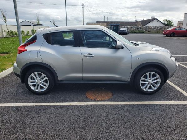 Nissan Juke SUV, Petrol, 2014, Silver