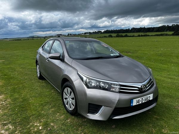Toyota Corolla Saloon, Diesel, 2014, Bronze