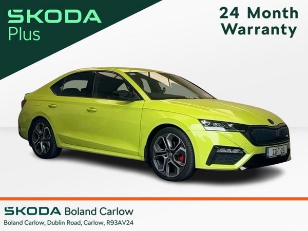 Skoda Octavia Saloon, Diesel, 2022, Green
