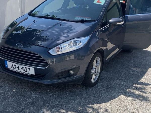 Ford Fiesta Hatchback, Diesel, 2014, Blue