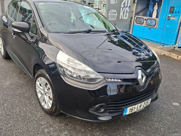 Renault Clio Hatchback, Petrol, 2016, Black
