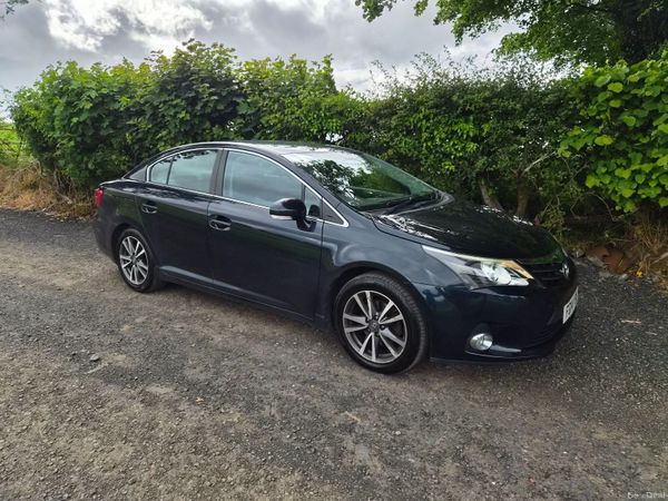 Toyota Avensis Saloon, Diesel, 2014, Grey