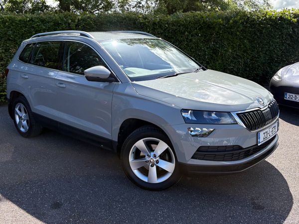 Skoda Karoq SUV, Petrol, 2022, Grey