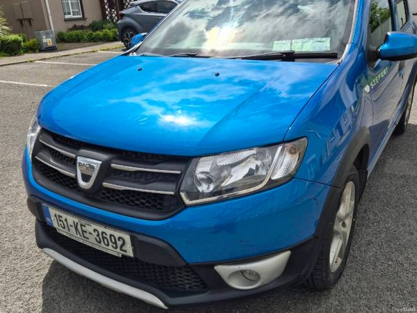 Dacia Sandero Stepway Hatchback, Diesel, 2015, Blue