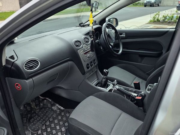 Ford Focus Hatchback, Diesel, 2009, Silver