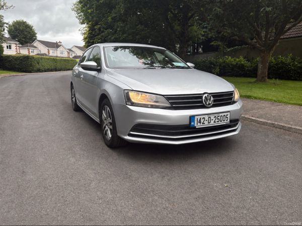 Volkswagen Jetta Saloon, Diesel, 2014, Silver