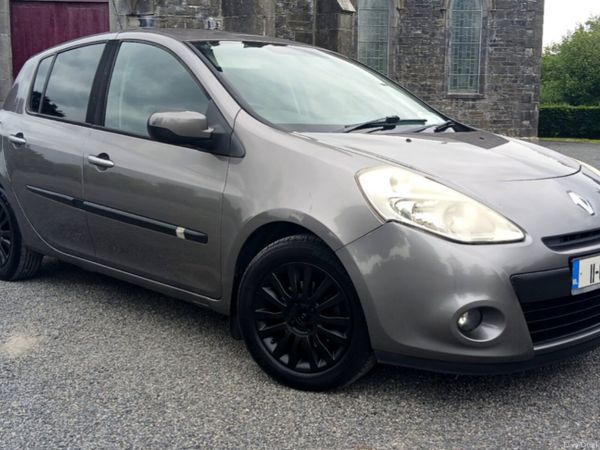 Renault Clio Hatchback, Diesel, 2011, Grey