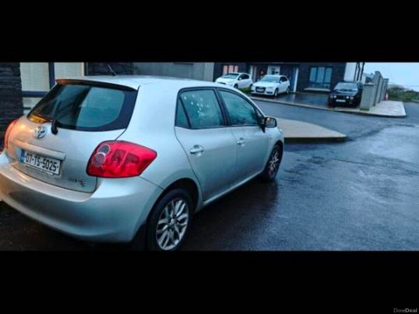 Toyota Auris Hatchback, Petrol, 2007, Silver