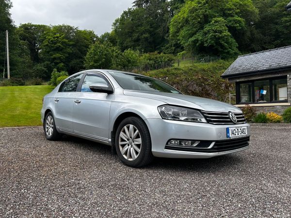 Volkswagen Passat Saloon, Diesel, 2014, Silver