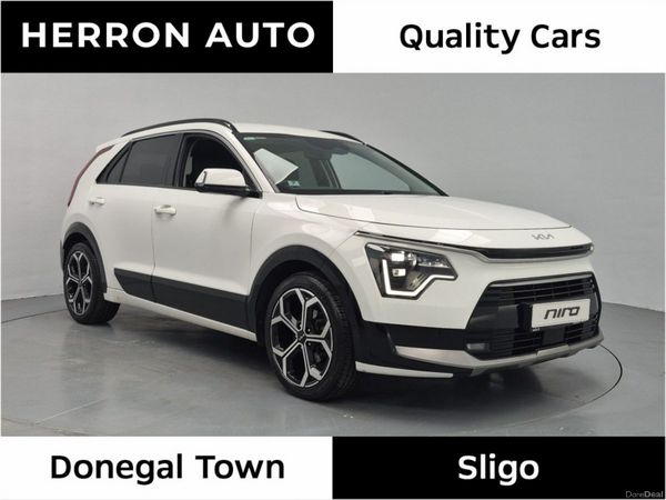 Kia Niro SUV, Petrol Hybrid, 2023, White