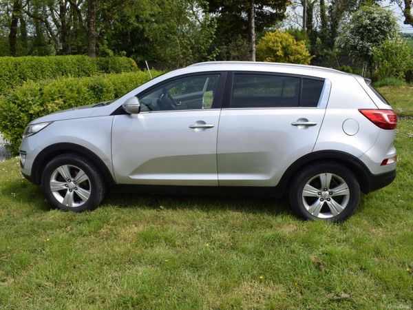 Kia Sportage SUV, Diesel, 2011, Silver