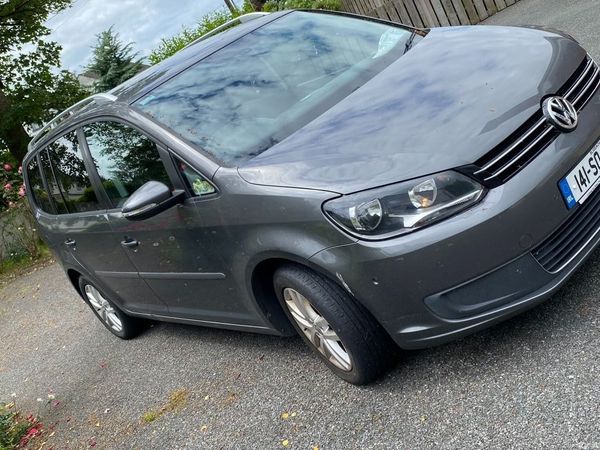 Volkswagen Touran MPV, Diesel, 2014, Grey
