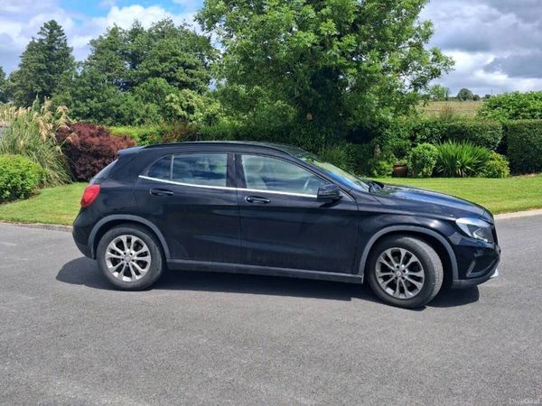 Mercedes-Benz GLA SUV, Diesel, 2016, Black