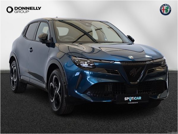 Alfa Romeo Junior Hatchback, Petrol, 2026, 