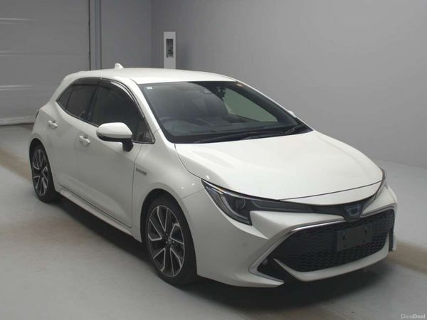 Toyota Corolla Hatchback, Petrol Hybrid, 2017, White