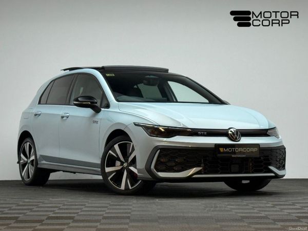 Volkswagen Golf Hatchback, Petrol Plug-in Hybrid, 2026, Blue