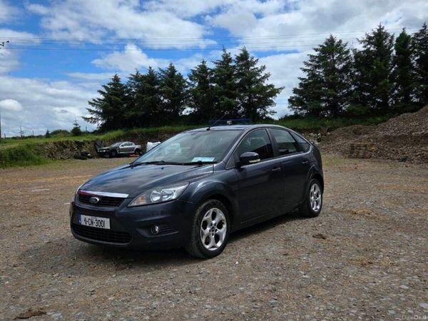 Ford Focus Hatchback, Diesel, 2011, Grey