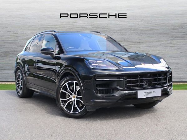 Porsche Cayenne SUV, Petrol Plug-in Hybrid, 2024, Black