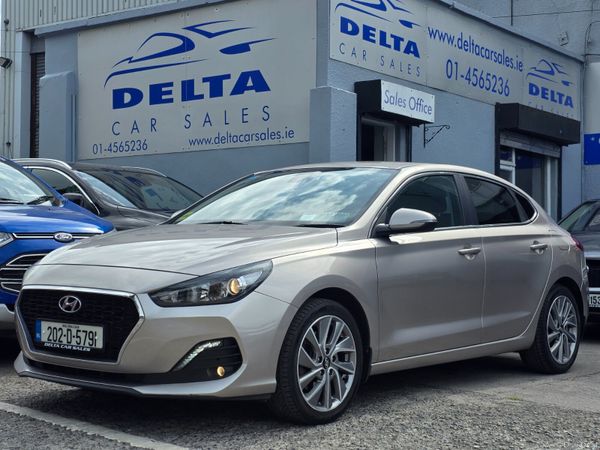 Hyundai i30 Hatchback, Petrol, 2020, White