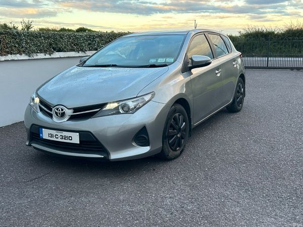 Toyota Auris MPV, Petrol, 2013, Grey
