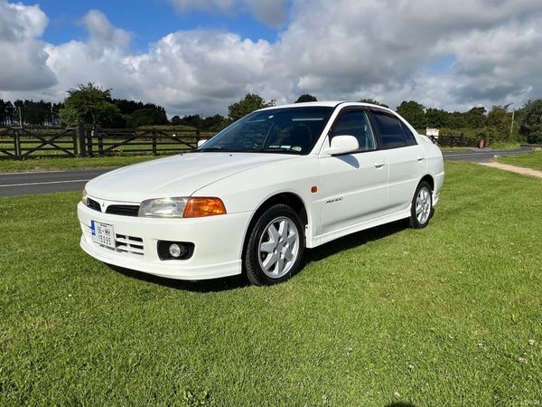 Other Other Saloon, Petrol, 1996, White
