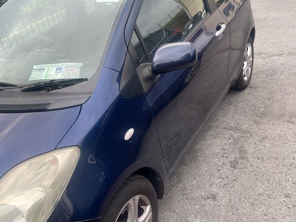 Toyota Yaris Hatchback, Petrol, 2010, Blue