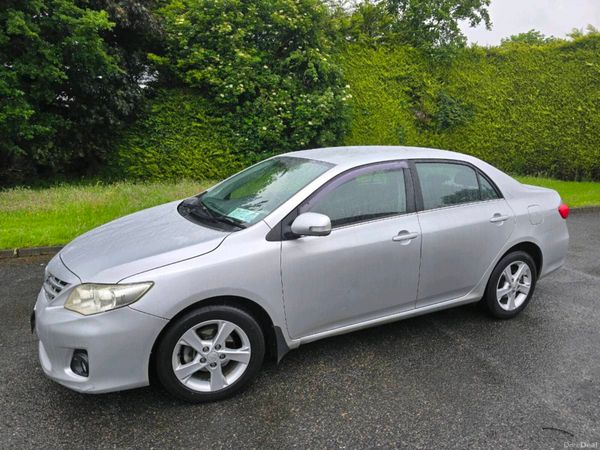 Toyota Corolla Saloon, Diesel, 2011, Silver