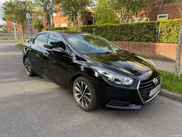 Hyundai i40 Saloon, Diesel, 2017, Black