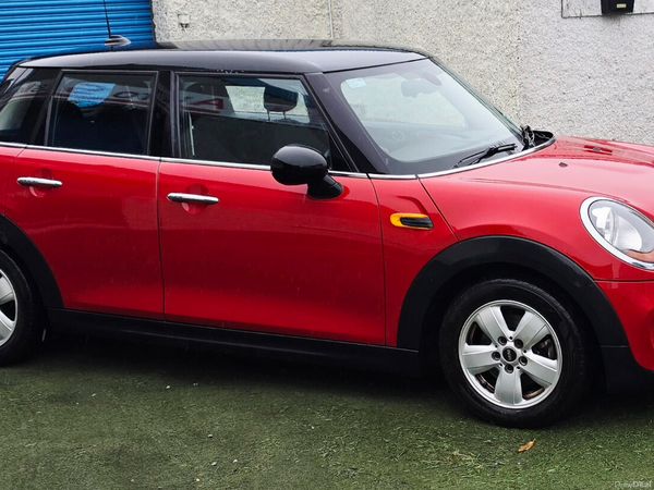 Mini One Hatchback, Diesel, 2015, Red