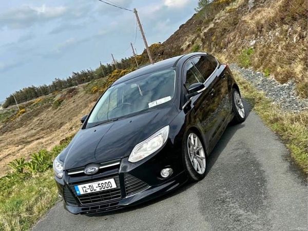 Ford Focus Hatchback, Diesel, 2012, Black