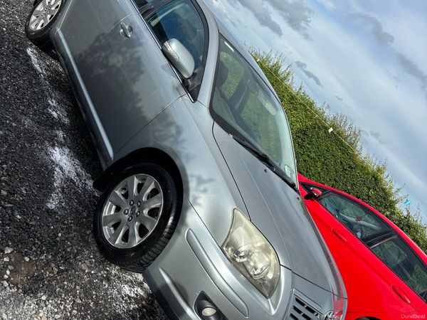 Toyota Avensis Saloon, Petrol, 2008, Grey