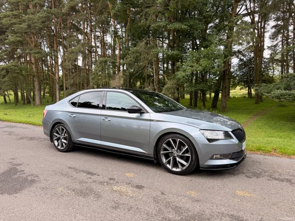 Skoda Superb Saloon, Diesel, 2019, Grey
