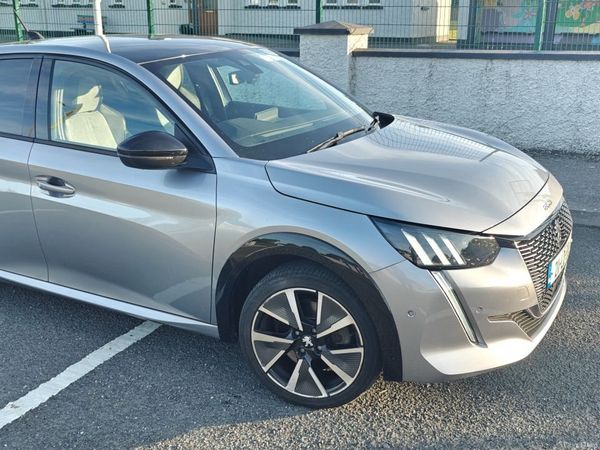 Peugeot 208 Hatchback, Electric, 2021, Grey