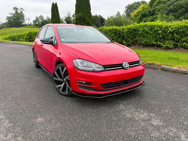Volkswagen Golf Hatchback, Petrol, 2016, Red