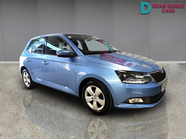 Skoda Fabia Hatchback, Petrol, 2016, Blue