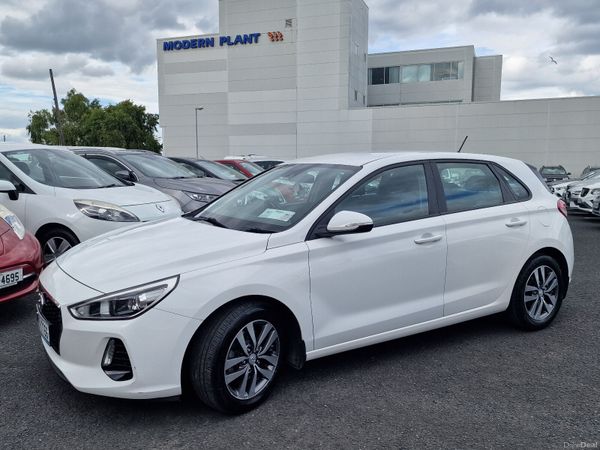 Hyundai i30 Hatchback, Diesel, 2017, White