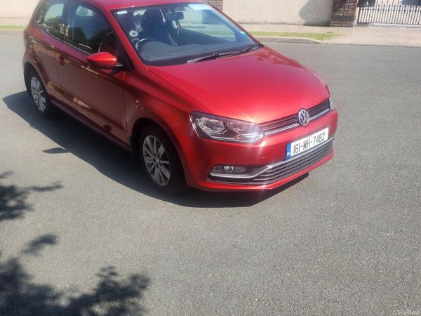 Volkswagen Polo Hatchback, Petrol, 2016, Red
