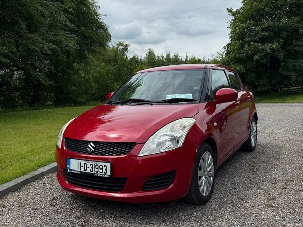 Suzuki Swift Hatchback, Petrol, 2011, Red