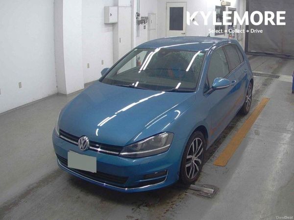 Volkswagen Golf Hatchback, Petrol, 2016, Red